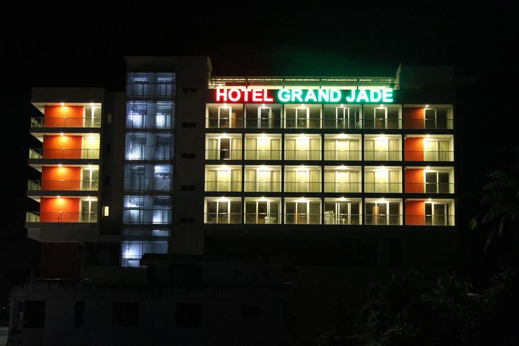 Grand Jade Hostel Myeik Exterior photo